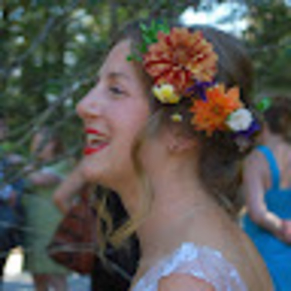 Meet your Posher, Lisa - Picture 1 of 1